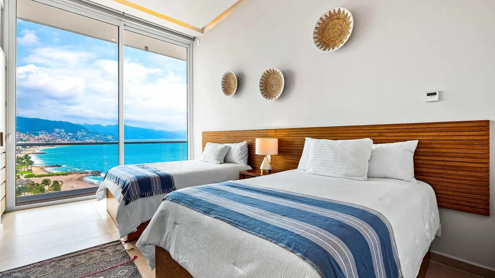 Апартаменты Panoramic Hot Tub Oceanview Luxury 4Br Penthouse Пуэрто-Вальярта Мексика