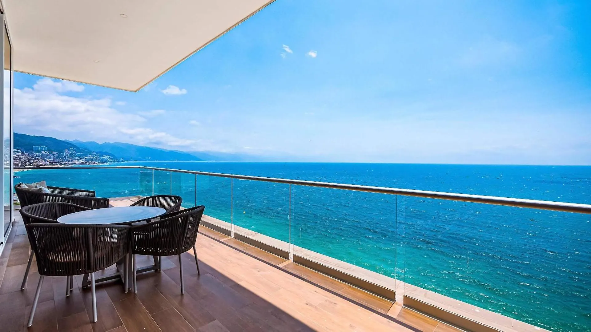 Апартаменты Panoramic Hot Tub Oceanview Luxury 4Br Penthouse Пуэрто-Вальярта