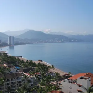 Apartamento Beachfront Beside La Isla Mall, Puerto Vallarta